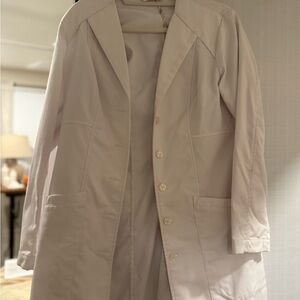 Elegant Cream Women's Suit Jacket